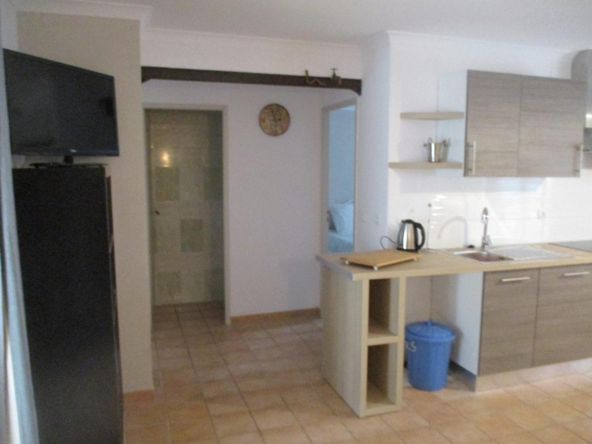 Les Gîtes de l'Arbousier Quissac  Extérieur photo