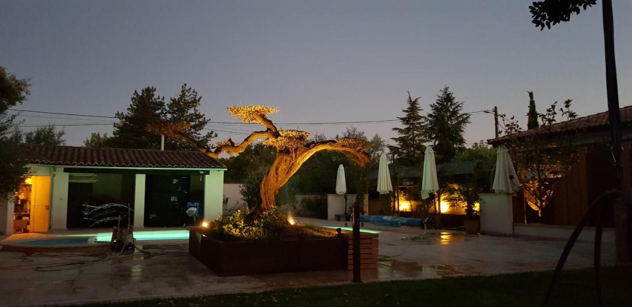 Les Gîtes de l'Arbousier Quissac  Extérieur photo